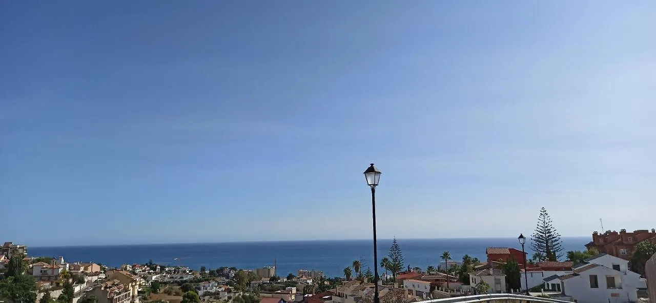 Apartamento entre montaña y playa Fuengirola 0*,  España